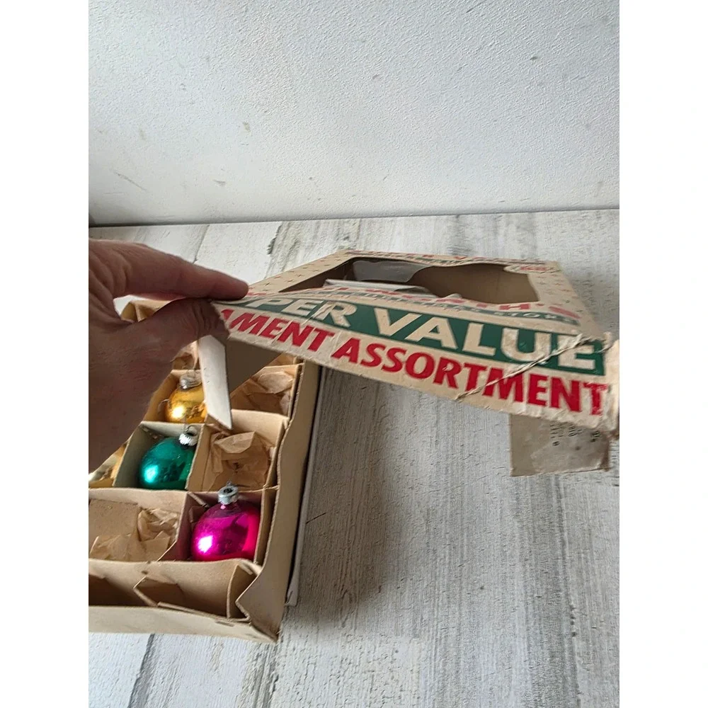 Vintage shiny Bright solid ball ornament set box Woolworth Xmas tree Pink green